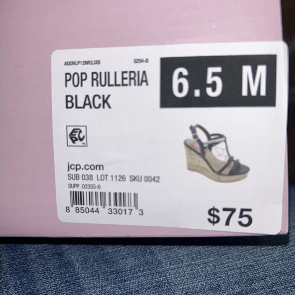 NWT Pop Rulleria Wedge Sandals w Silver-Tone Chain And Rhinestone T-Strap - Picture 9 of 9